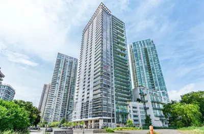Condo Apartment in Mississauga