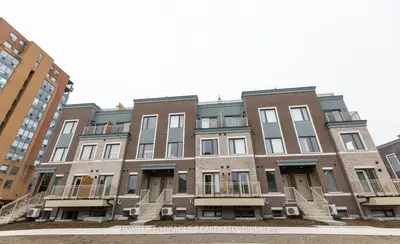 Condo Townhouse in Toronto