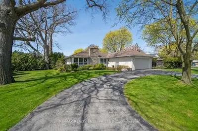 63 Orkney Crescent, Toronto, On M9a 2t6