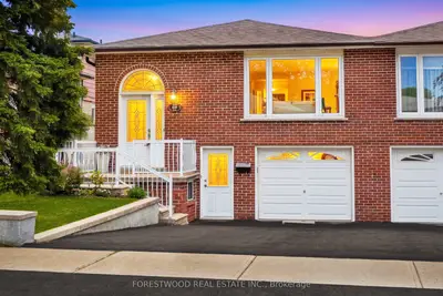 Semi-Detached in Mississauga