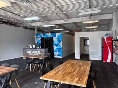 775 Woodview Road 102, Burlington, On L7n 3s1