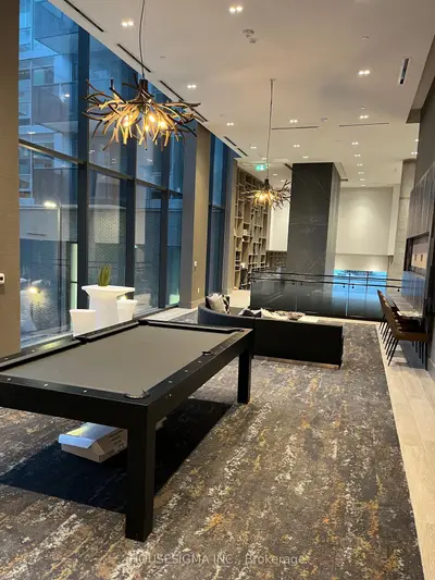 Condo Apartment in Oakville