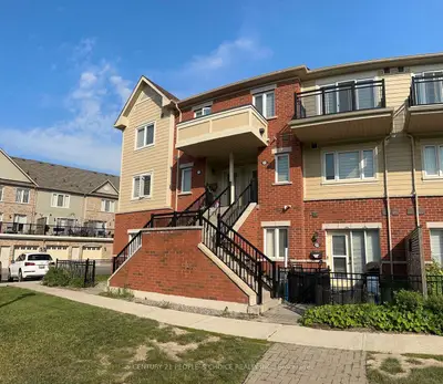 Condo Townhouse in Brampton