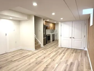 Semi-Detached in Milton