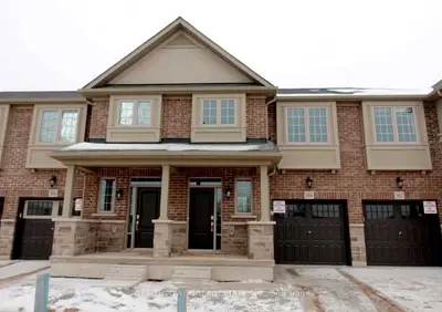 Att/Row/Townhouse in Oakville