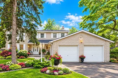 1511 Ifield Road, Mississauga, On L5h 3v8