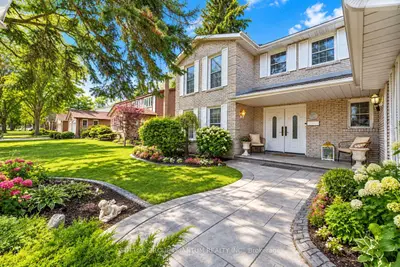 1511 Ifield Road, Mississauga, On L5h 3v8