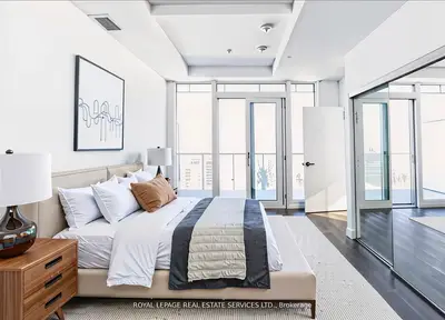 Condo Apartment in Mississauga