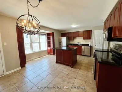 656 Holly Avenue, Milton, On L9t 0g3