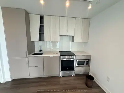 Condo Apartment in Mississauga