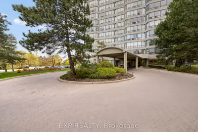 Condo Apartment in Brampton