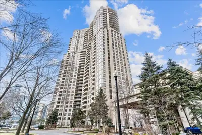 Condo Apartment in Mississauga