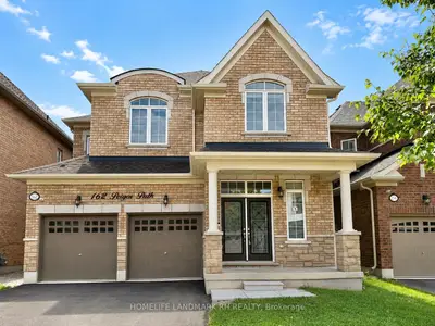 Detached in Oakville