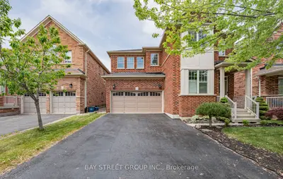 241 Jarrett Cross, Milton, On L9t 7a1