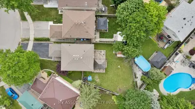 3084 Kilbride Crescent, Mississauga, On L5n 3c3