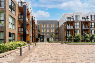 Condo Apartment in Oakville