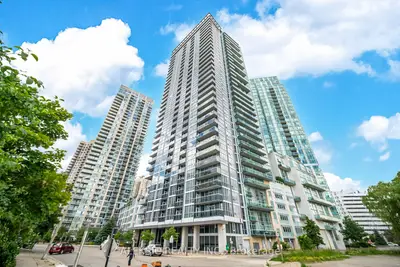 Condo Apartment in Mississauga