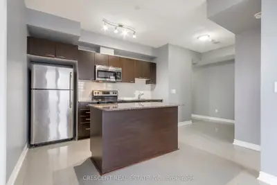 Condo Apartment in Mississauga