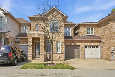2393 Curtis Road, Burlington, On L7l 7m4