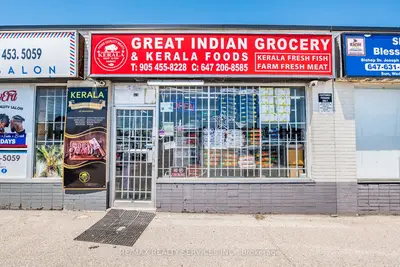 44 Dean Street, Brampton, On L6w 1m6