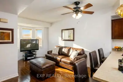 Condo Townhouse in Toronto