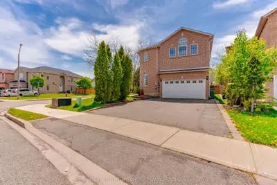 Detached in Mississauga