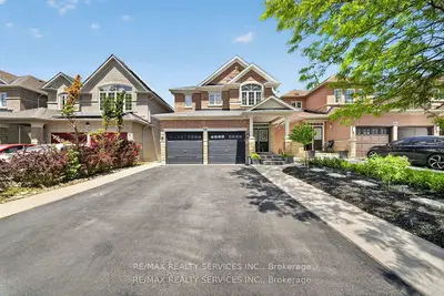 Detached in Brampton