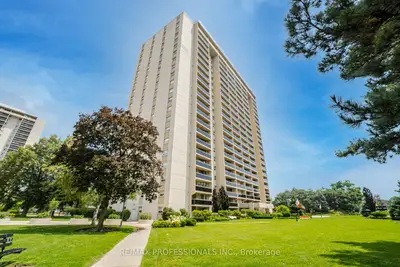 299 Mill Road 705, Toronto, On M9c 4v9