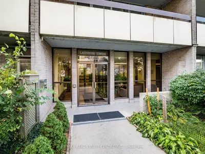 3625 Lake Shore Boulevard W 407, Toronto, On M8w 4w2