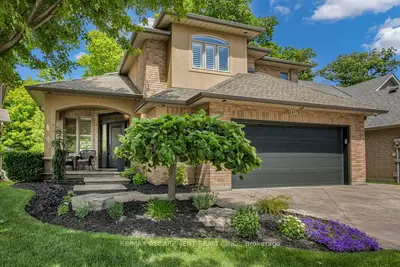 Detached in Burlington