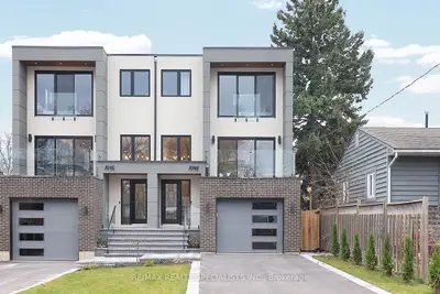 Semi-Detached in Mississauga