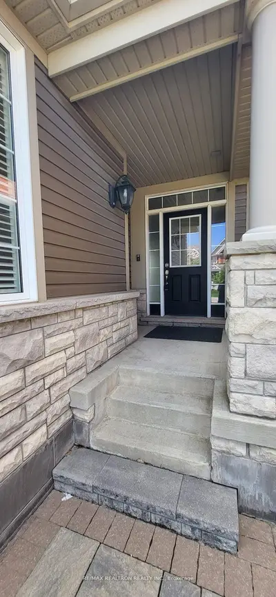 Detached in Milton