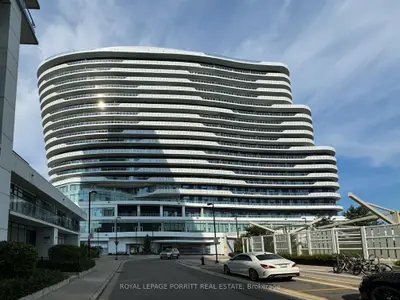 Condo Apartment in Mississauga