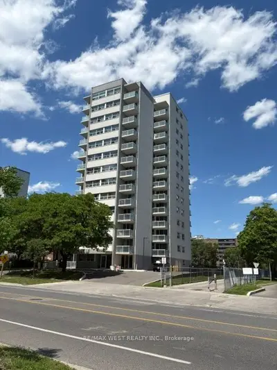 Condo Apartment in Mississauga
