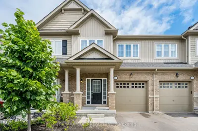 16 Brixham Lane, Brampton, On L7a 5k2