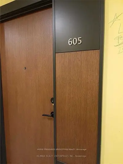 Condo Apartment in Mississauga