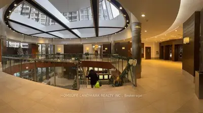 Common Element Condo in Mississauga