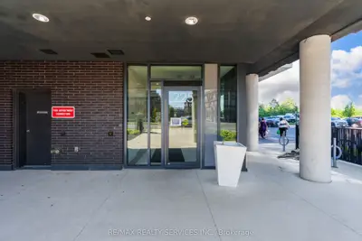 Co-op Apartment in Brampton