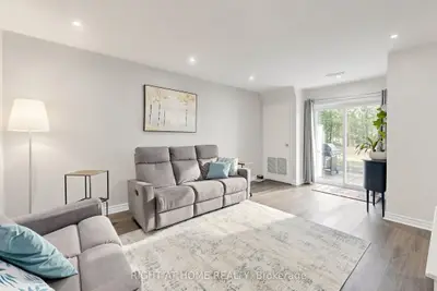 Condo Townhouse in Mississauga