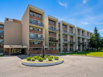 Condo Apartment in Mississauga