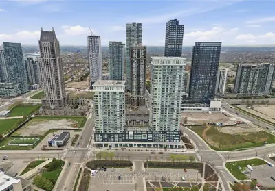 Condo Apartment in Mississauga