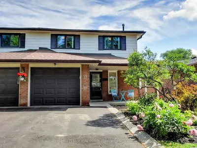 Semi-Detached in Mississauga
