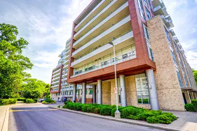 Condo Apartment in Toronto
