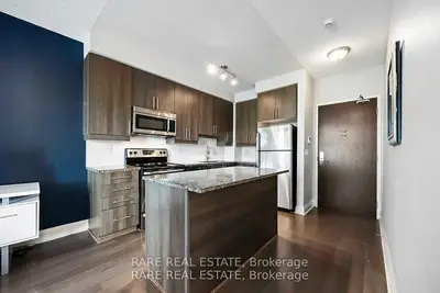 Condo Apartment in Toronto