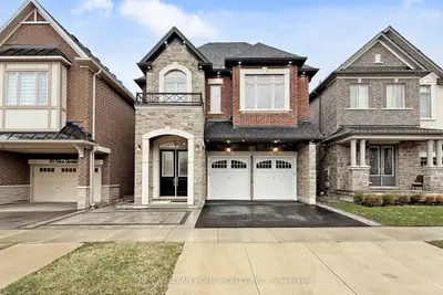 Detached in Oakville