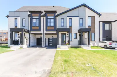 Att/Row/Townhouse in Oakville