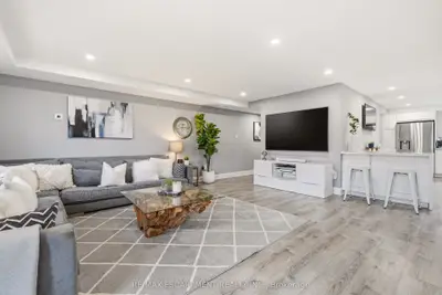 Condo Townhouse in Mississauga