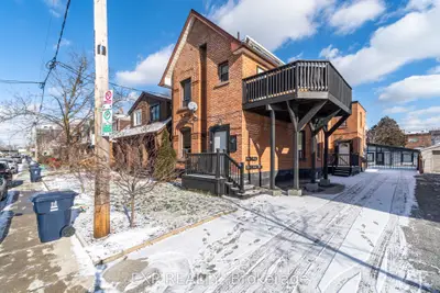 677 Durie Street 4, Toronto, On M6s 3h4