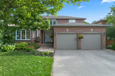 Detached in Oakville