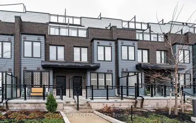 Condo Townhouse in Mississauga